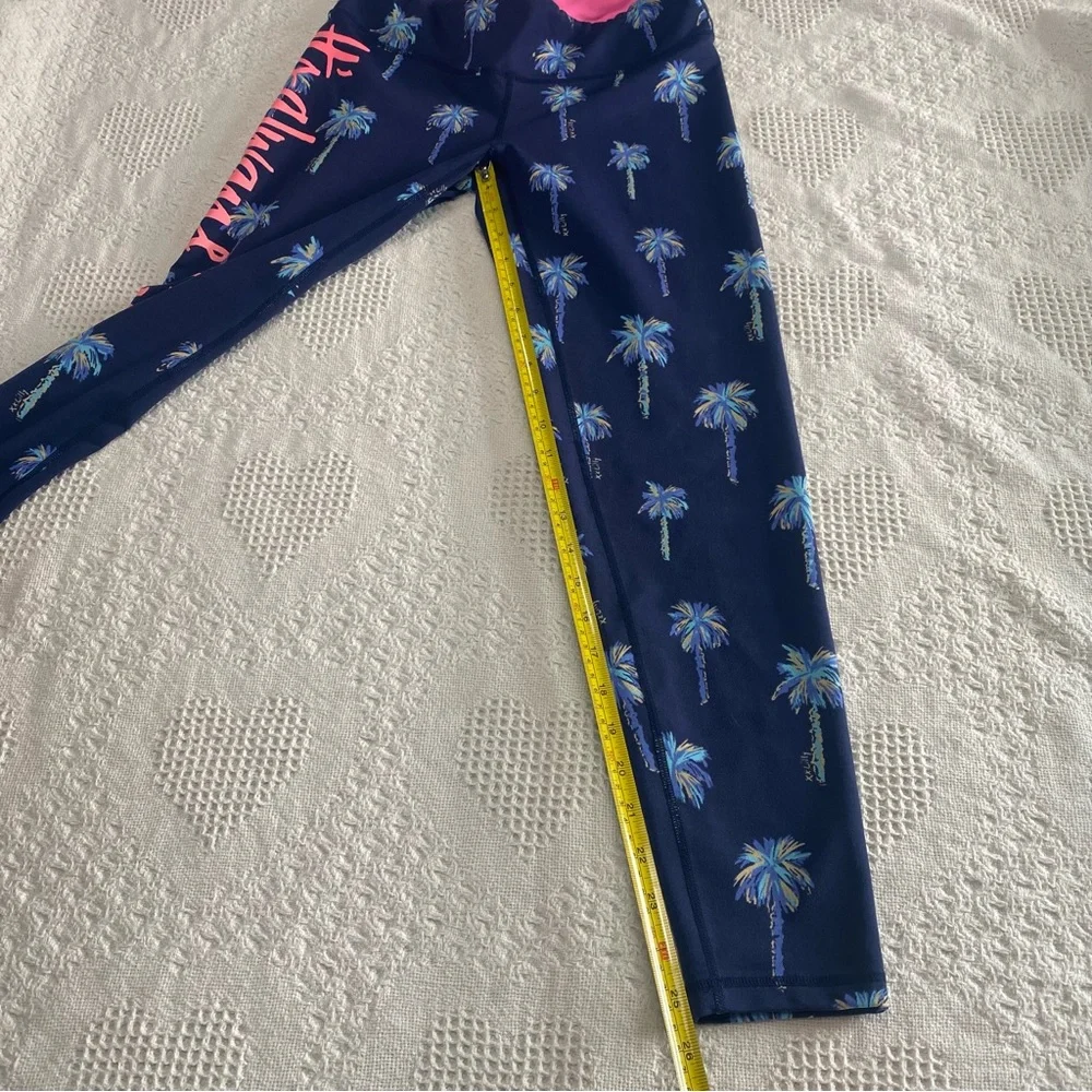 Lilly Pulitzer “It’s Always Sunny Somewhere” Workout Leggings (M)